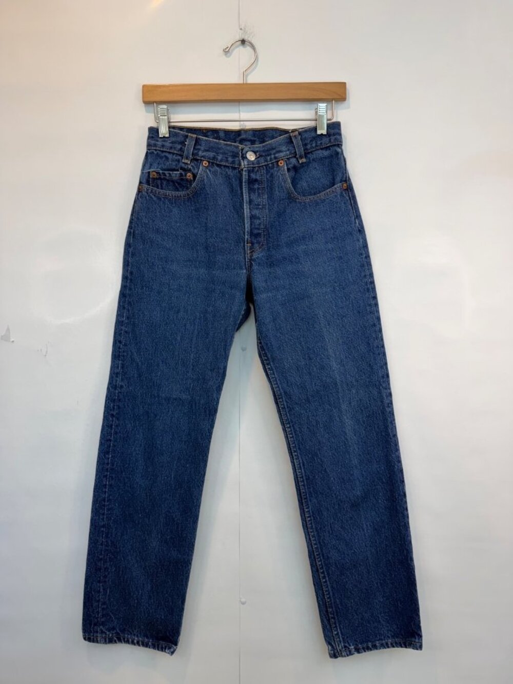 VTG Levi's Student Fit 701-0117 Button Fly Jean High Rise Size 29x31 (26x27)